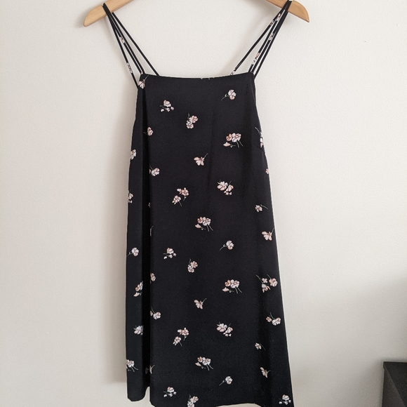 OAK + FORT Dresses & Skirts - Oak + Fort Floral Strap Dress